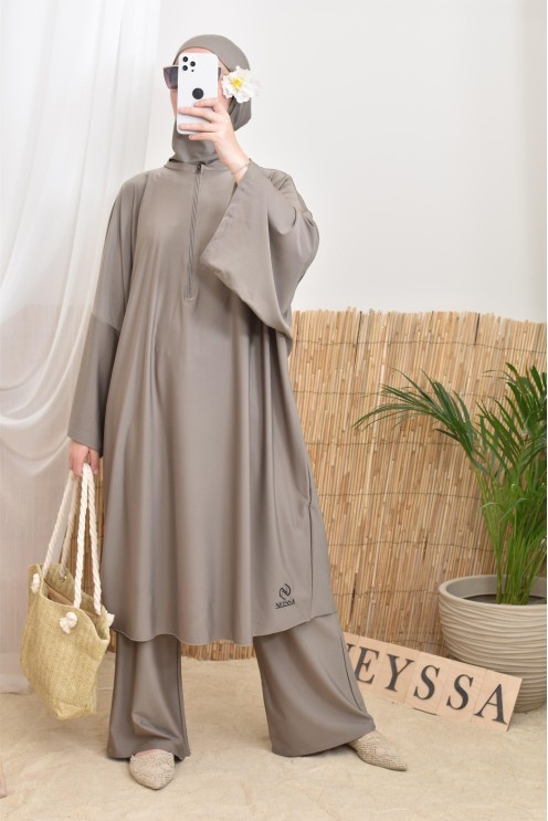 Langer Burkini mit Masturbationsschnitt, ideal für den Sommer