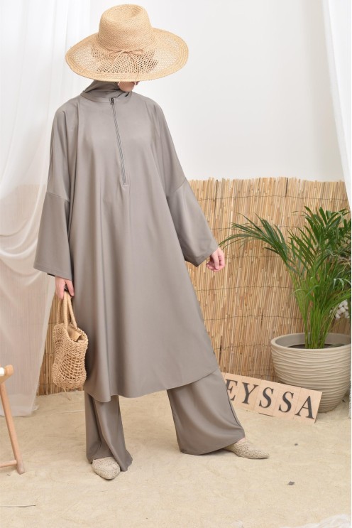 Langer Burkini mit Masturbationsschnitt, ideal für den Sommer