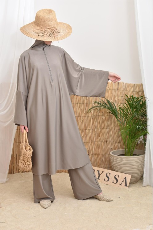 Langer Burkini mit Masturbationsschnitt, ideal für den Sommer