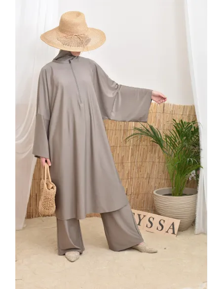 Langer Burkini mit Masturbationsschnitt, ideal für den Sommer