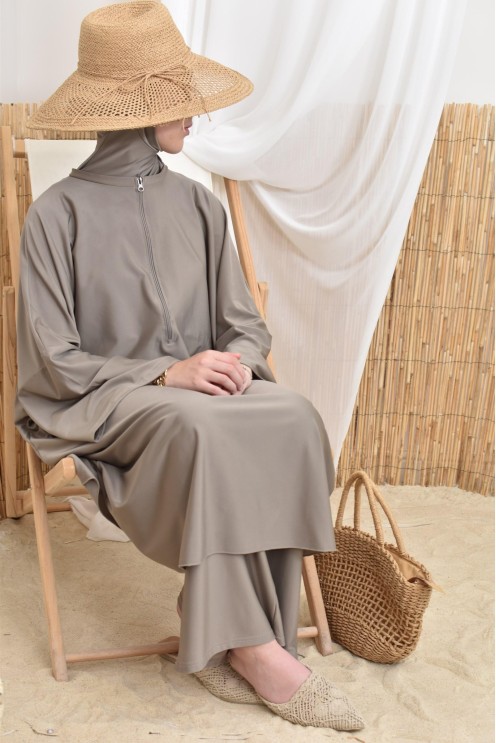 Langer Burkini mit Masturbationsschnitt, ideal für den Sommer