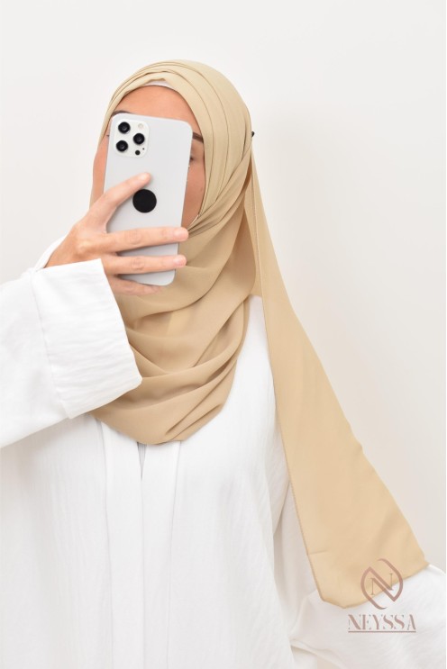 Inspiration hijab turc prêt à enfiler hijab simple bonnet croisé