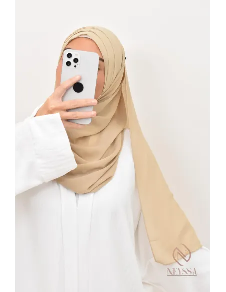 Inspiration hijab turc prêt à enfiler hijab simple bonnet croisé