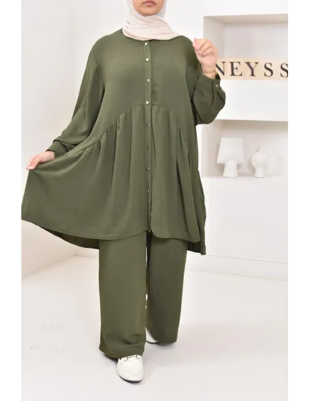 ensemble tunique chemise avec pantalon en jazz, coupe ample et moderne