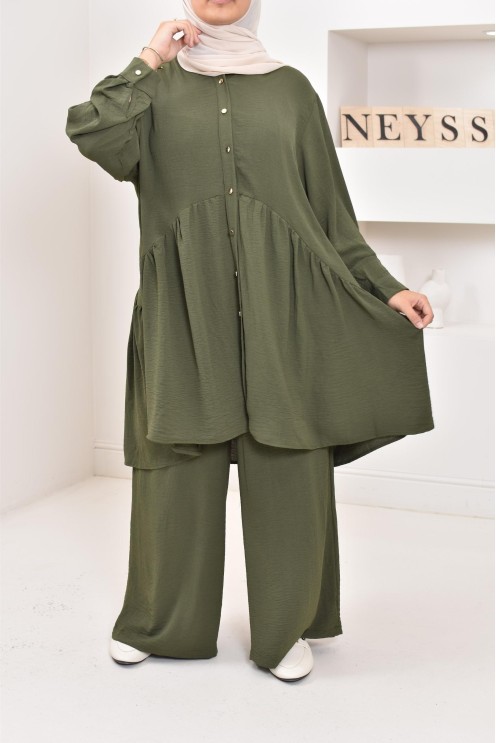 ensemble tunique chemise avec pantalon en jazz, coupe ample et moderne