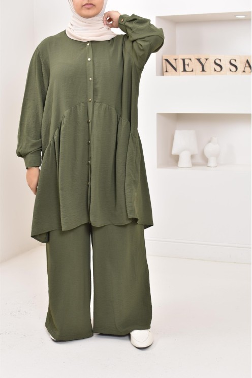 ensemble tunique chemise avec pantalon en jazz, coupe ample et moderne