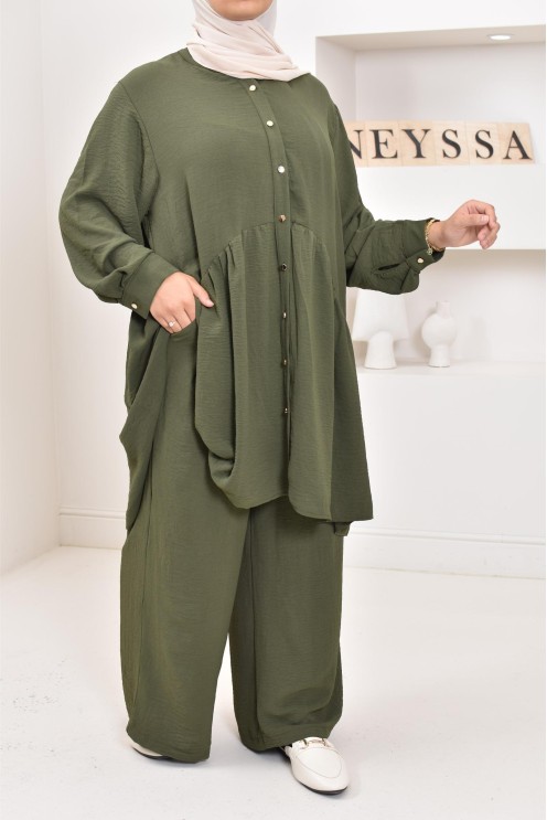 ensemble tunique chemise avec pantalon en jazz, coupe ample et moderne