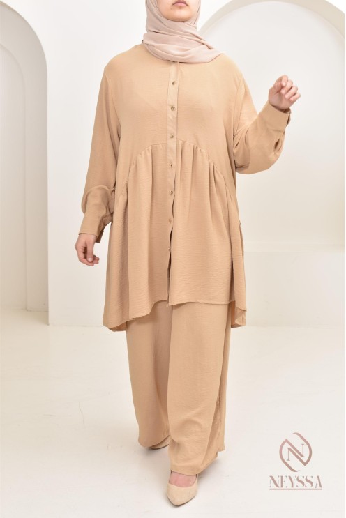 ensemble tunique chemise avec pantalon en jazz, coupe ample et moderne