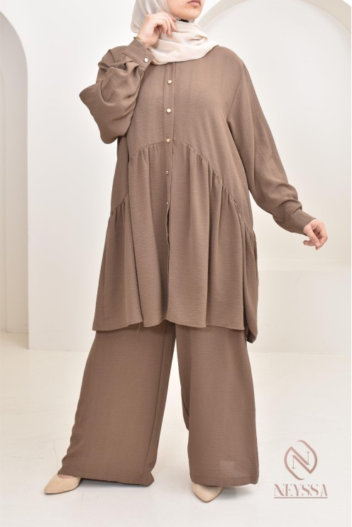 ensemble tunique chemise avec pantalon en jazz, coupe ample et moderne