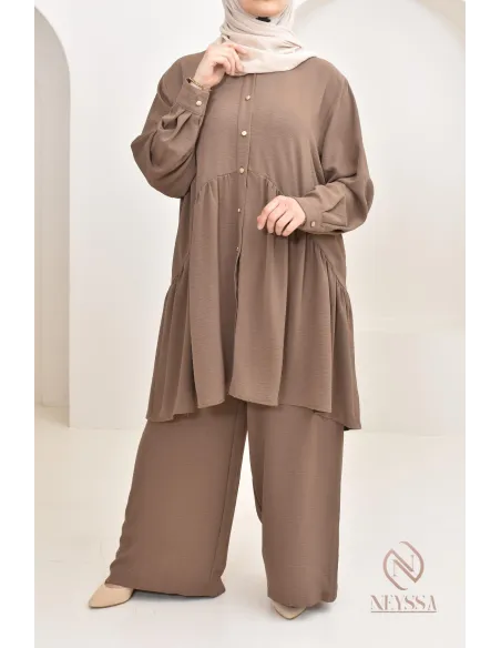 ensemble tunique chemise avec pantalon en jazz, coupe ample et moderne