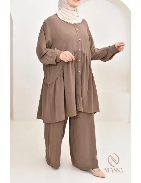 ensemble tunique chemise avec pantalon en jazz, coupe ample et moderne