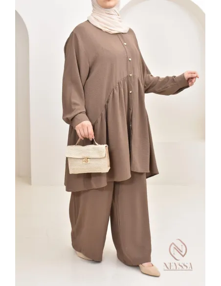 ensemble tunique chemise avec pantalon en jazz, coupe ample et moderne