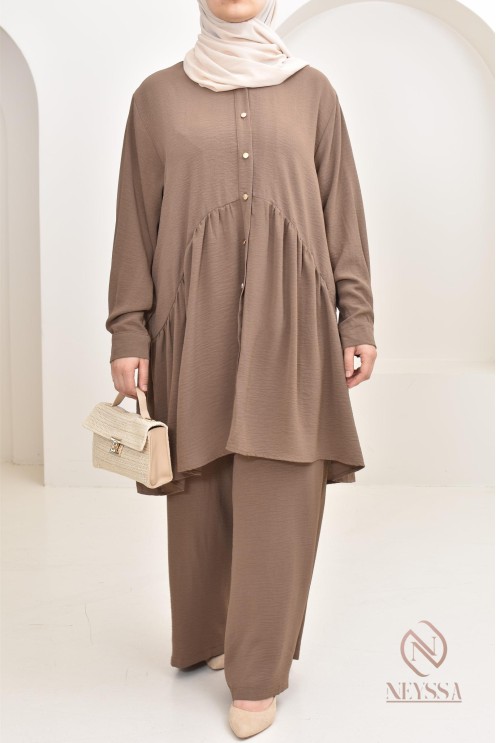 ensemble tunique chemise avec pantalon en jazz, coupe ample et moderne