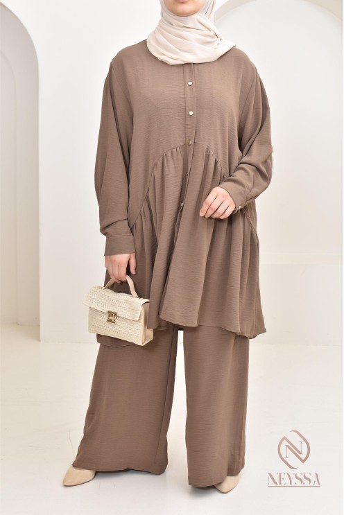 ensemble tunique chemise avec pantalon en jazz, coupe ample et moderne
