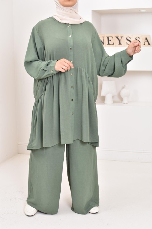 ensemble tunique chemise avec pantalon en jazz, coupe ample et moderne