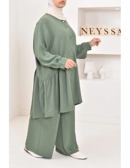 ensemble tunique chemise avec pantalon en jazz, coupe ample et moderne