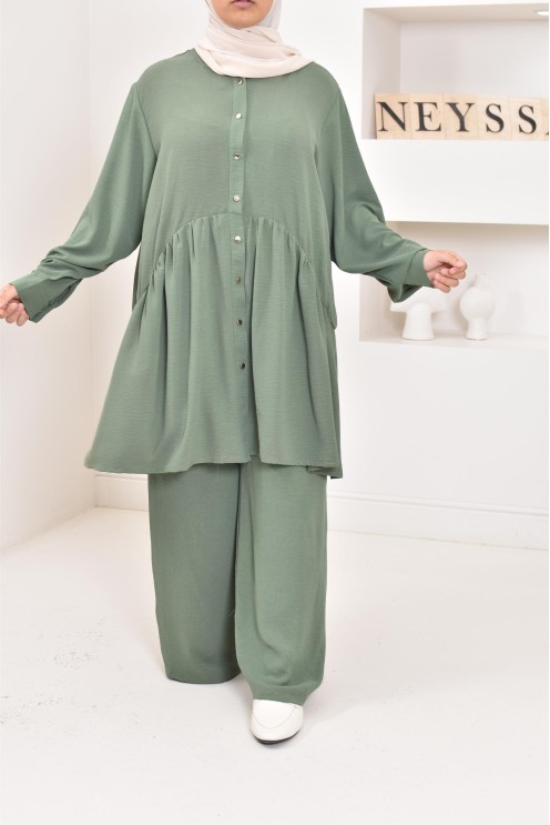 ensemble tunique chemise avec pantalon en jazz, coupe ample et moderne