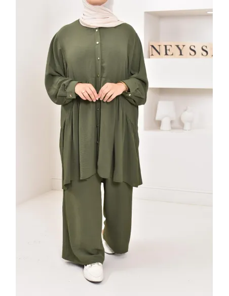 ensemble tunique chemise avec pantalon en jazz, coupe ample et moderne