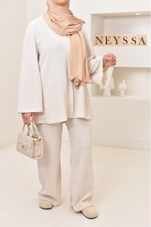 Ensemble 2 pièces velours côtelé à motifs, look hijabi, modest fashion