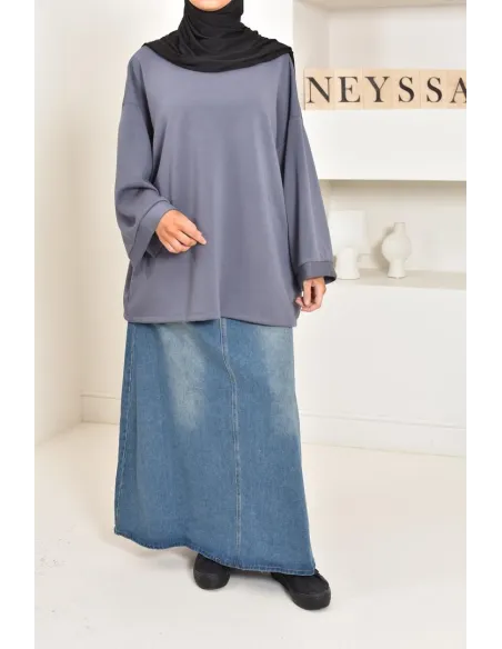 Pull style sweat oversize, idéal pour les hijabi sportives, outfit