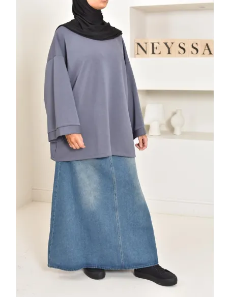 Pull style sweat oversize, idéal pour les hijabi sportives, outfit