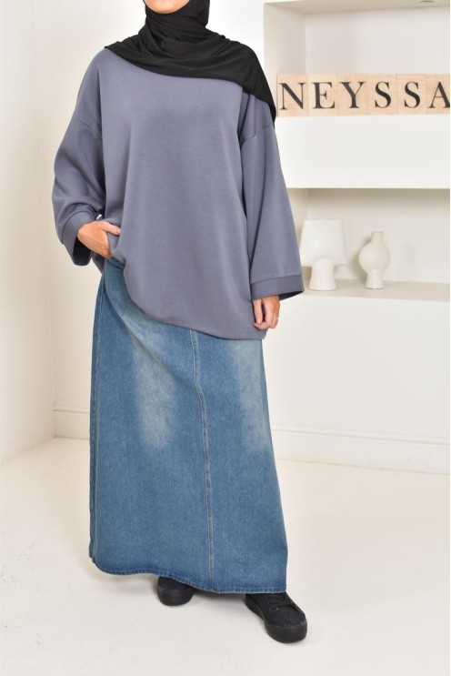 Pull style sweat oversize, idéal pour les hijabi sportives, outfit