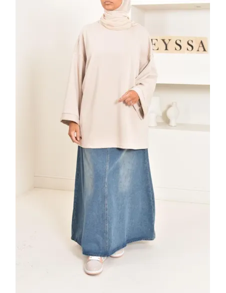 Pull style sweat oversize, idéal pour les hijabi sportives, outfit