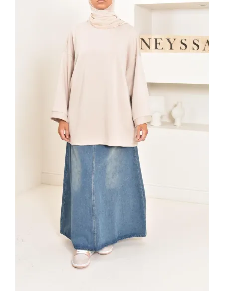 Pull style sweat oversize, idéal pour les hijabi sportives, outfit