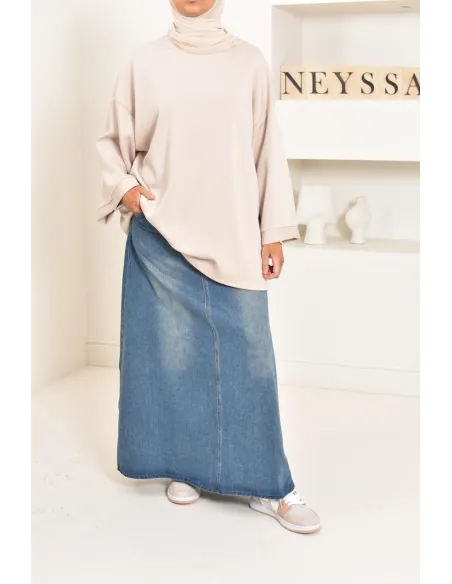 Pull style sweat oversize, idéal pour les hijabi sportives, outfit