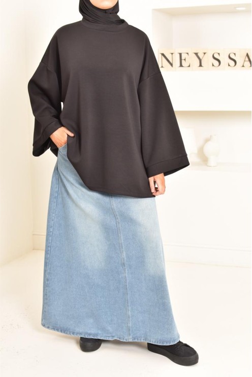 Pull style sweat oversize, idéal pour les hijabi sportives, outfit
