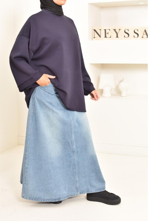 Pull style sweat oversize, idéal pour les hijabi sportives, outfit