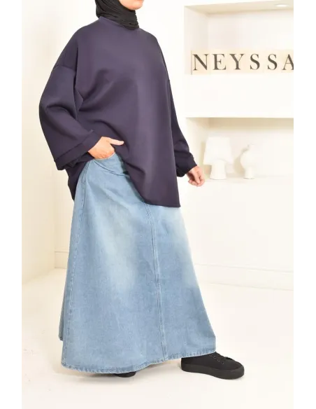 Pull style sweat oversize, idéal pour les hijabi sportives, outfit