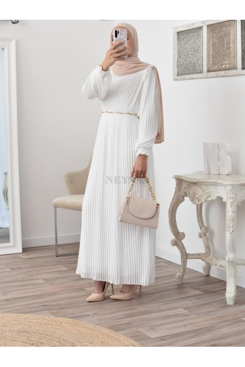 Neyssa langes, fließendes, schlichtes ausgestelltes Kleid für muslimische Frauen