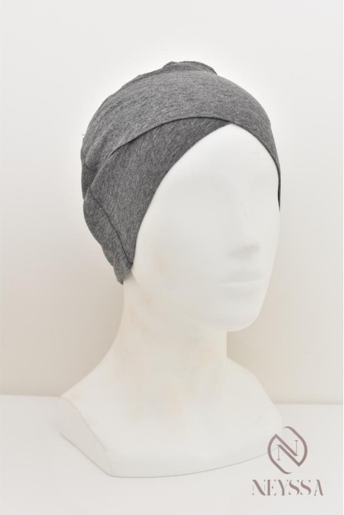 bandeau croisé en sous hijab indispensable pour femme voilée musulmane