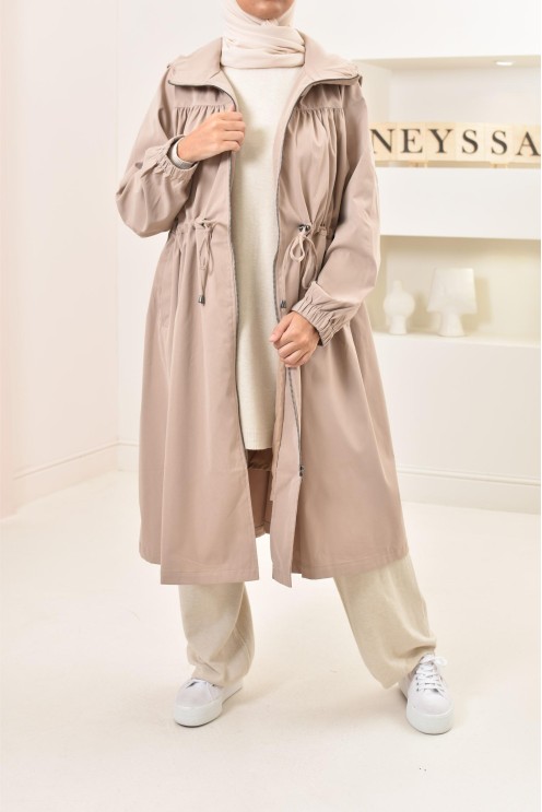 Parka imperméable à capuche femme couleur camel, idéale pour l'automne