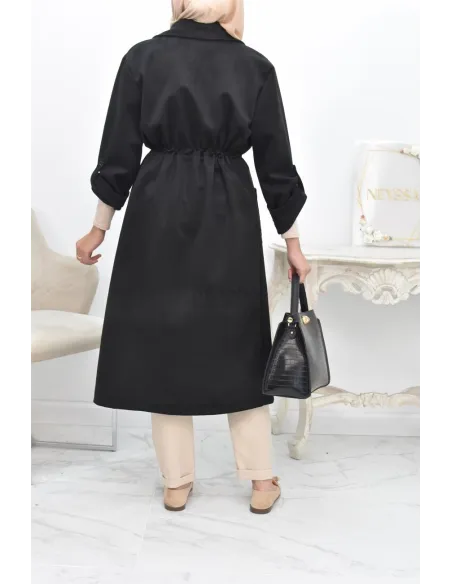 Long trench en daim élégant et classe pour femme musulmane.