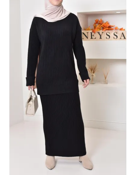 2-piece sweater and long knit skirt set, ideal for winter