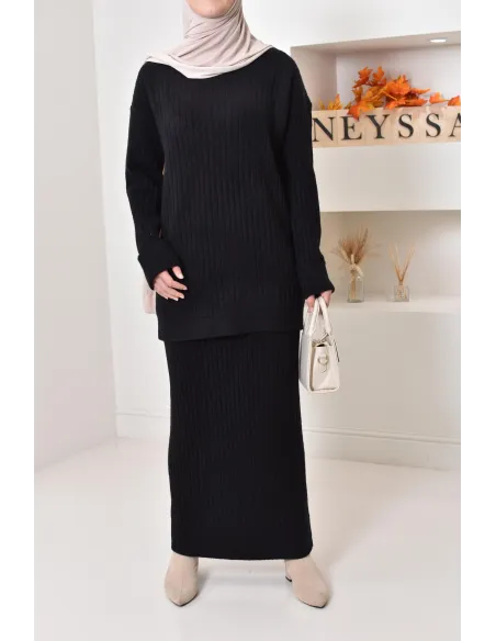 2-piece sweater and long knit skirt set, ideal for winter
