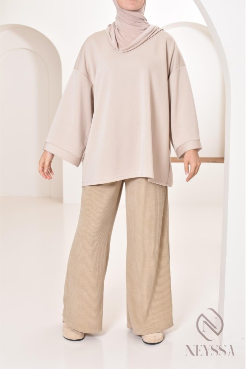 Damen-Cordhose, schön warm für den Winter, lockerer Schnitt.