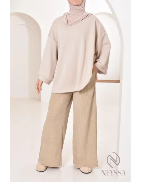 Damen-Cordhose, schön warm für den Winter, lockerer Schnitt.