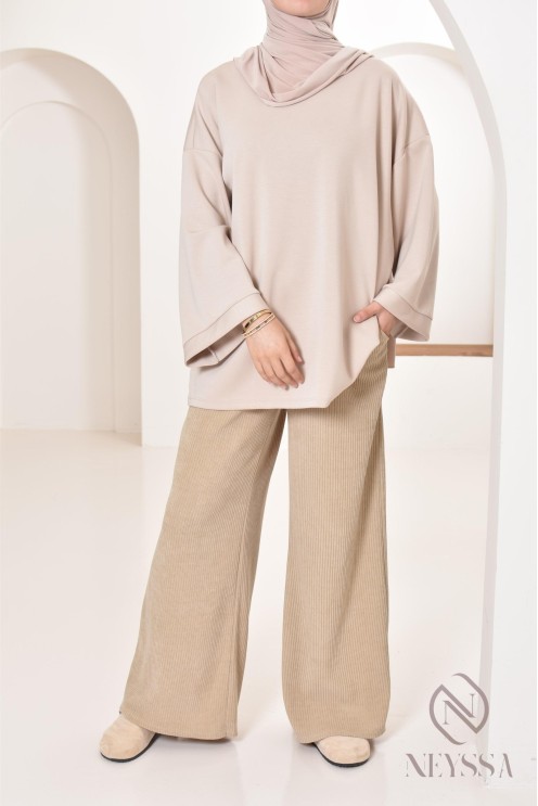 Damen-Cordhose, schön warm für den Winter, lockerer Schnitt.