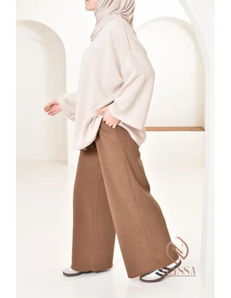 Damen-Cordhose, schön warm für den Winter, lockerer Schnitt.