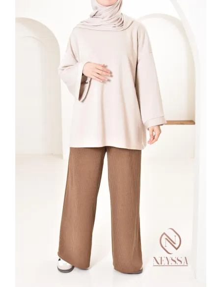 Damen-Cordhose, schön warm für den Winter, lockerer Schnitt.