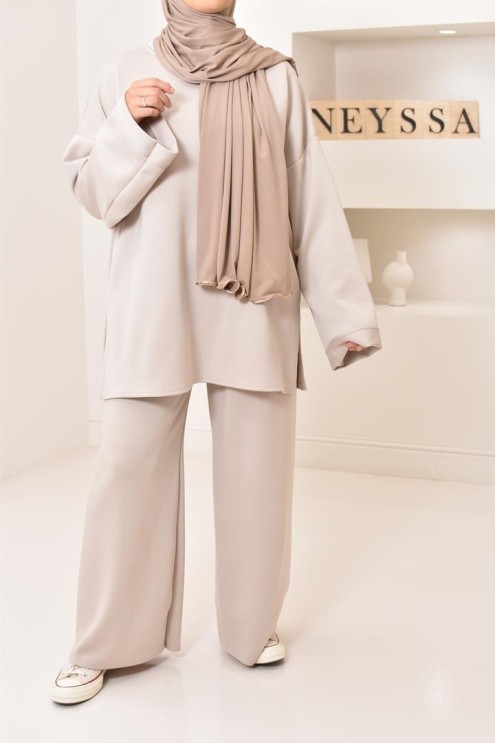 Ensemble 2 pièces style sportwear, look modest hijabi, un must have
