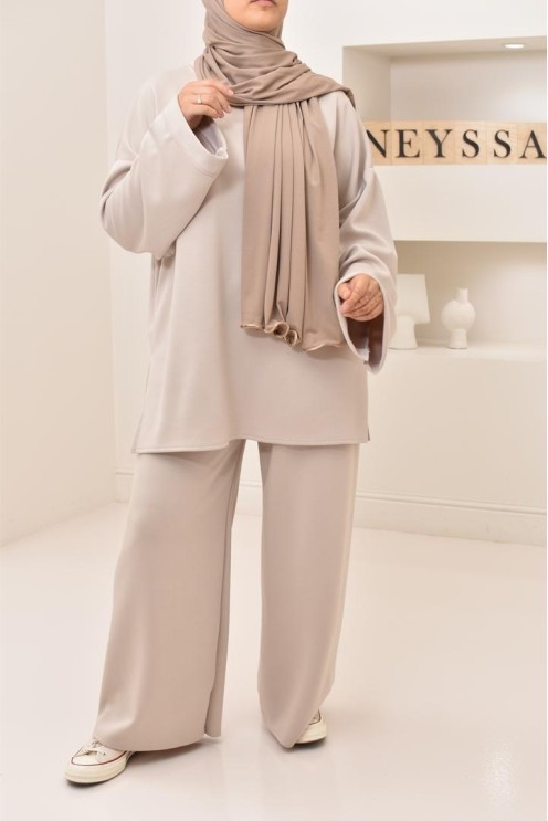 Ensemble 2 pièces style sportwear, look modest hijabi, un must have