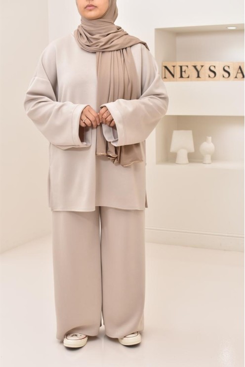 Ensemble 2 pièces style sportwear, look modest hijabi, un must have