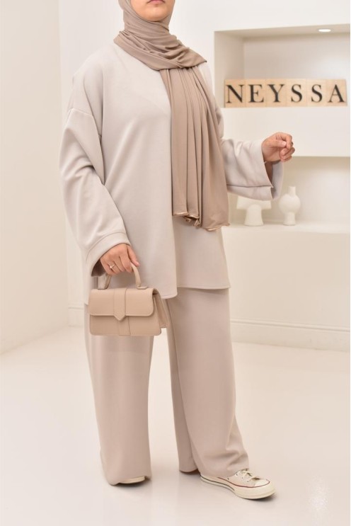 Ensemble 2 pièces style sportwear, look modest hijabi, un must have
