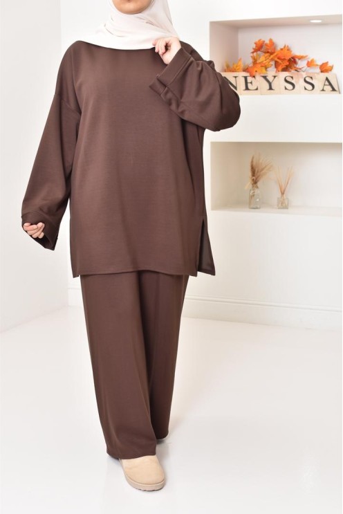 Ensemble 2 pièces style sportwear, look modest hijabi, un must have