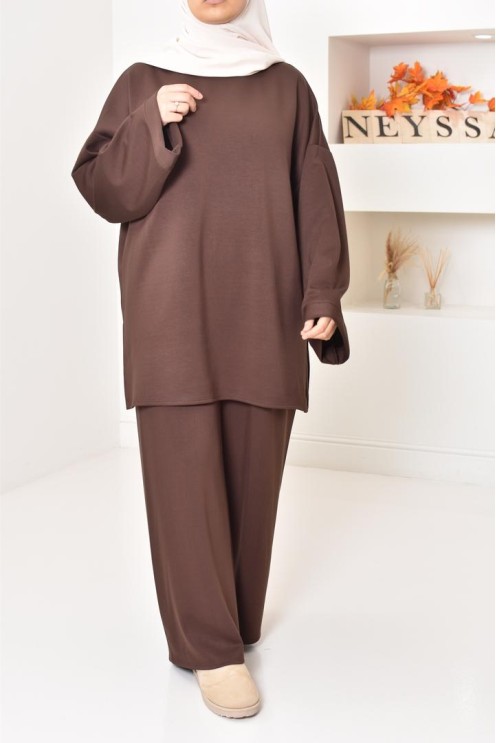 Ensemble 2 pièces style sportwear, look modest hijabi, un must have