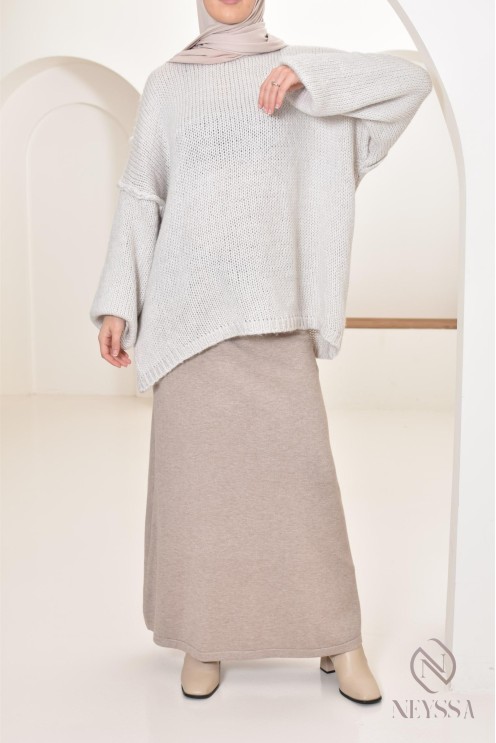 Long knit flared skirt for winter, hijabi winter look idea